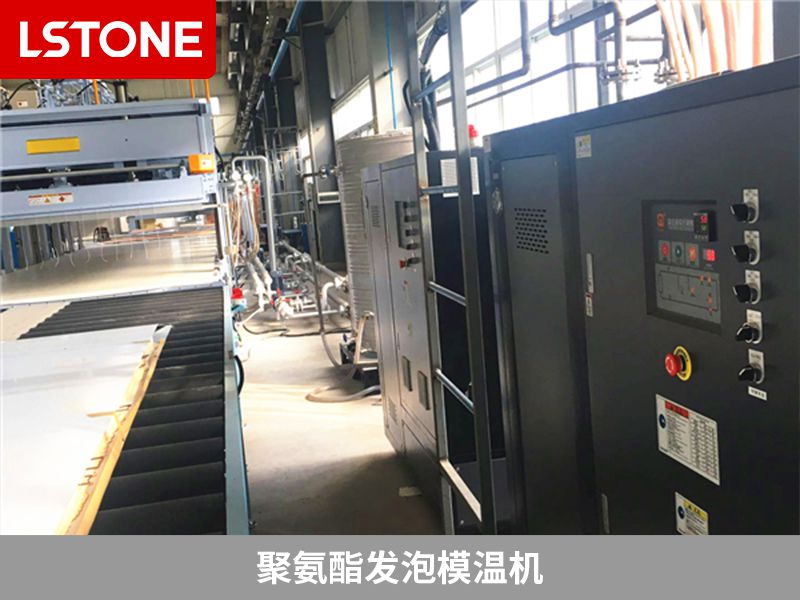 聚氨酯發(fā)泡模溫機(jī)2 聚氨酯發(fā)泡模溫機(jī)2