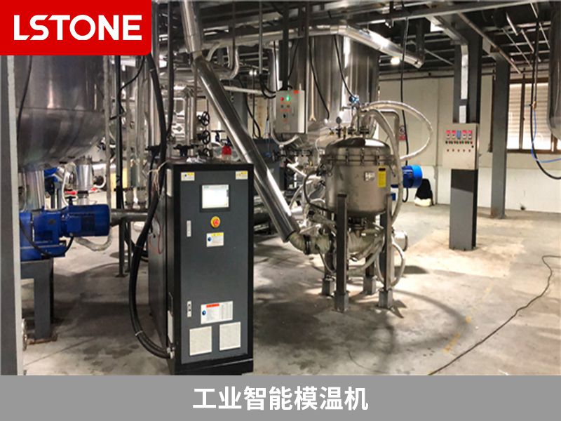 工業(yè)智能模溫機(jī)2 工業(yè)智能模溫機(jī)2