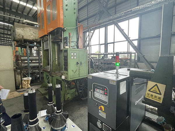 橡膠減震器硫化機(jī)控溫 (1)