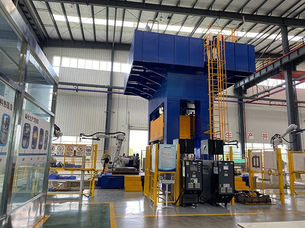 碳纖維模具油溫機